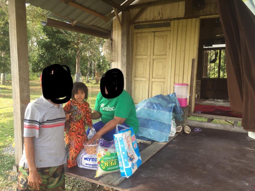 SejahteraAnak's tweet photo. TABUNG BANTUAN COVID-19

Jutaan terima kasih diatas sumbangan individu- individu bagi menjayakan sumbangan ini.

Mari sama-sama kita membantu mereka yang memerlukan dengan memberi sumbangan walaupun RM 1.
 
Minta tolong RT.

#SejahteraCharity #FightCovid19 #BantuMembantu https://t.co/OWDZaIb6Kp
