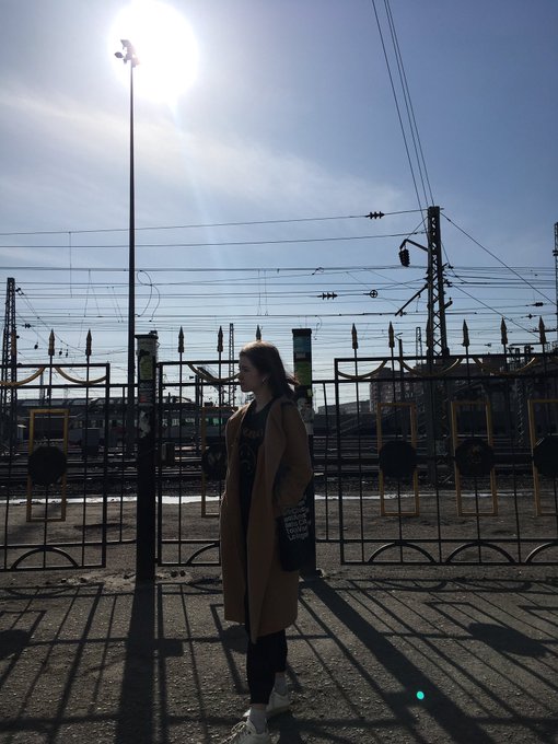 Сам себе фотограф.. ступенька и таймер рулят ⏱ https://t.co/HKQmQAfpfR