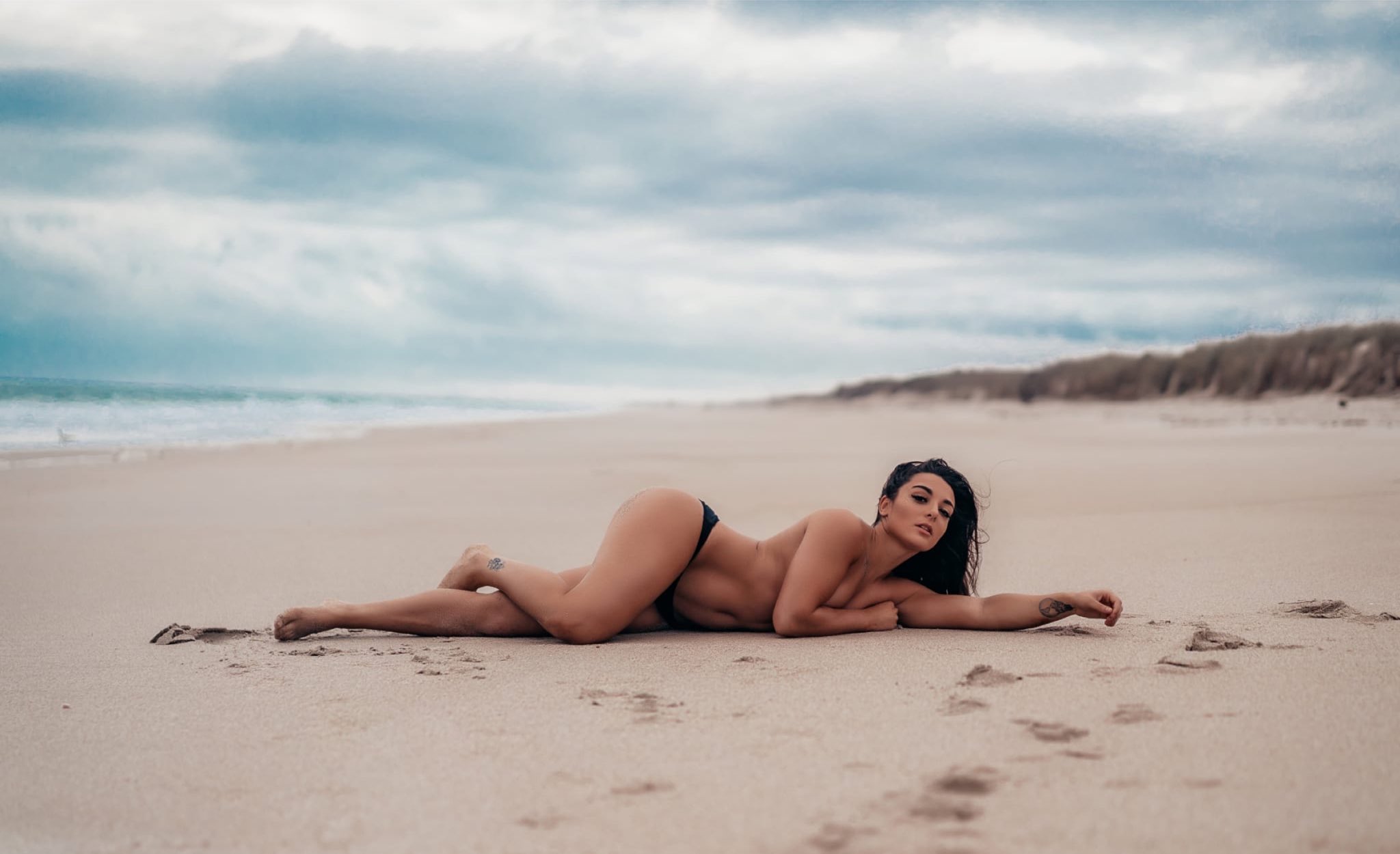 Ex WWE Star Deonna Purrazzo Trends After Posting Topless Photo On Instagram 2