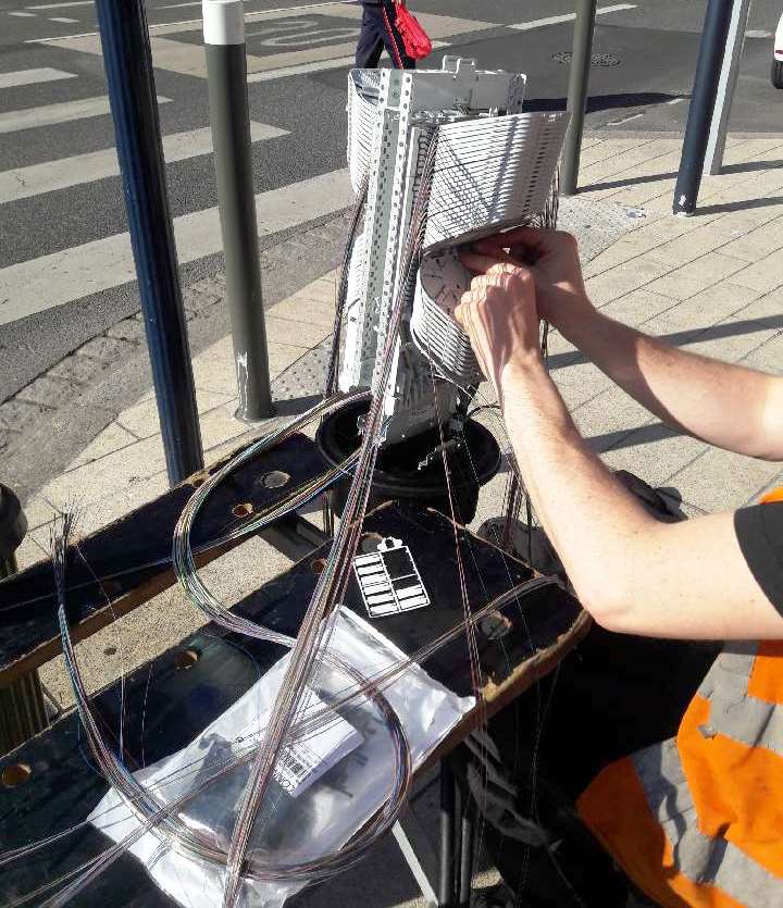 🔊LA FIBRE RETABLIE
 
Après une mobilisation sans failles, nos techniciens ont rétabli, en un temps record, les 400 clients pour leur bienveillance, coupés de la fibre, de <a href="/Dunkerque/">Ville de Dunkerque</a> Malo et de la commune de #Leffrinckoucke. BRAVO A TOUS !!!. <a href="/OrangeHDF/">Orange Hauts-de-France</a>