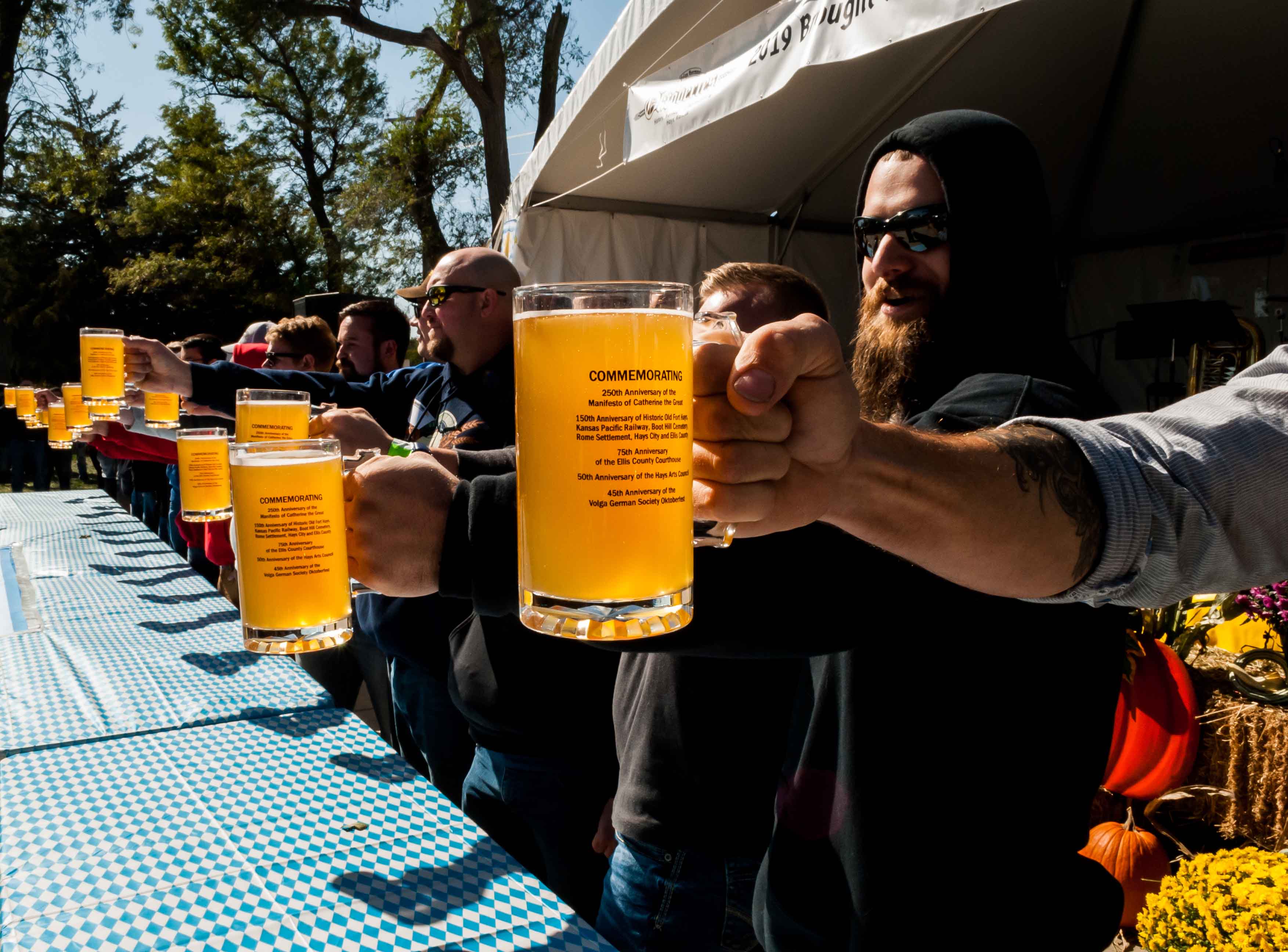Oktoberfest Hays (Oktoberfesthays) / Twitter