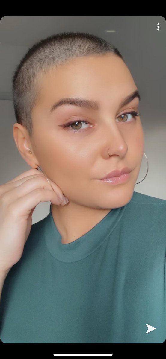 mandas96's tweet photo. I saw an article from @VICE talking about everyone shaving their heads during quarantine, I thought I'd come on here and show my before and after too😚 #QuarantineLife https://t.co/8fO5f5T0zL