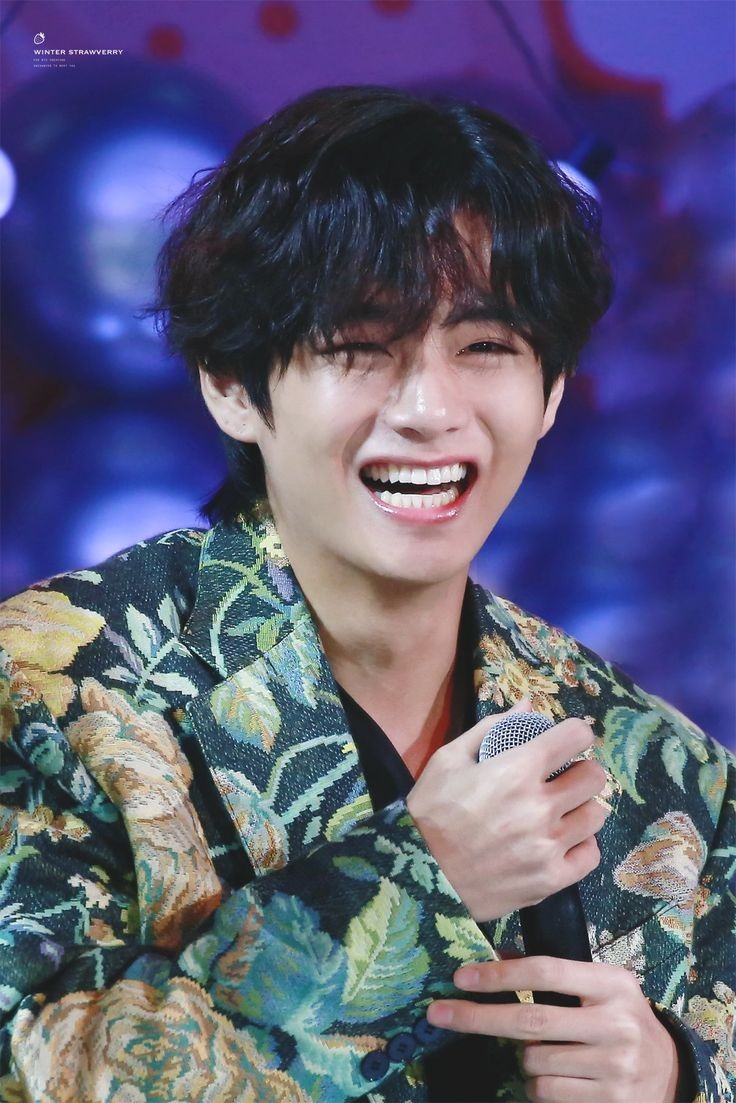 Taehyung laughing and reaching his peak happiness: A healing thread