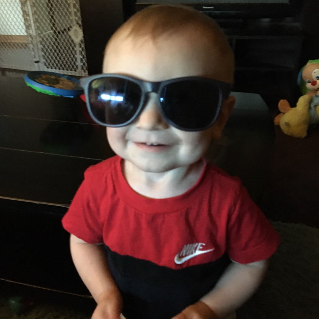 cgoch1227's tweet photo. You don’t have to feel alone while doing your taxes. Stay cool like this kid and use TurboTax free edition like I did! #TurboTaxTogether #contest @TurboTax @Influenster https://t.co/p1YzNqxZtq