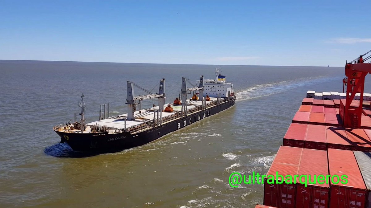 UltraBarqueros's tweet photo. Bulk Carrier Ship "CMB CATRINE" - 06.01.2018 - Photo taken on board Container Ship "NORDAMELIA" #MeetingArea #PuntaIndioChannel #RioDeLaPlata #Argentina
#containership #crudeoiltanker #bulkcarriership #bulkcarrier #tanker #ultrabarqueros #ultrabarqueros2 https://t.co/XMOuqjEbk1