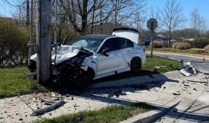 otubenews's tweet photo. Dono destroi BMW M5 logo após deixar concessionária:
https://t.co/RDax1DaQe3 https://t.co/CtWeOQ9ht6