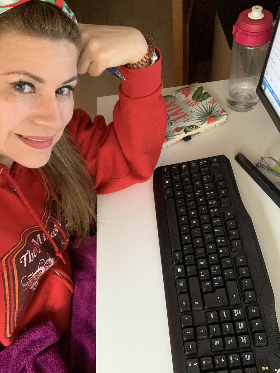 kiriloff26's tweet photo. Excelente primer día de entrenamiento Power BI 👍
#PowerPlatformVirtualUniversity #DesdeCsa #AWteEntrena https://t.co/upZei9ovrR
