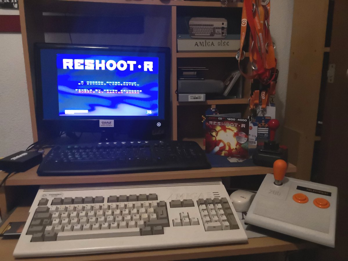 rogerles2016's tweet photo. #YoMeQuedoEnCasa tarde de #shootemup #amiga #cd32 con #ReshootR #Microcosm #Banshee #megatyphoon https://t.co/OGzjN005eG