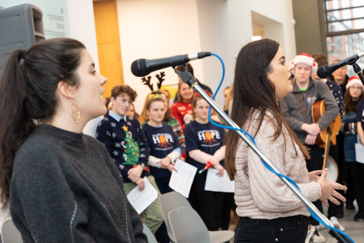 OnaGaeilgeMU's tweet photo. Fíor-bhródúil go deo as Gaeilgeoirí Mhá Nuad a bheidh páirteach Dé hAoine ar 8pm ar YouTube sa cheolchoirm charthanachta #TogetherForTempleStreet. Go n-éirí le Just Like Us, An Chéad Ghlúin Eile, Seán J Heslin agus an príomheagarthóir agus laoch, Conchúr. https://t.co/7mFQDFMtbS https://t.co/SqTAFYddQ1