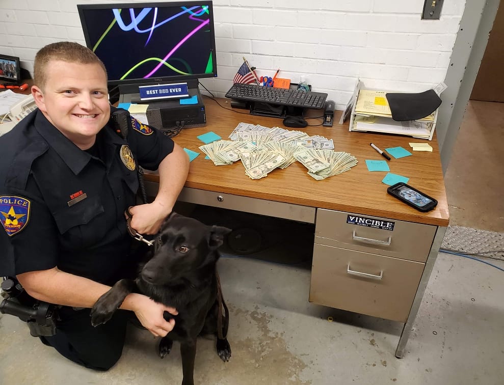 JirehK9's tweet photo. #JIREHK9 #POLICEK9 #SHERIFFSOFFICEK9 #CONSTABLEK9 #STATETROOPERK9 #STATEPOLICEK9 #SECURITYK9 #PRIVATESECTORK9 #K9UNIT #K9 #K9HANDLER #K9TRAINER #K9TEAM #PATROLK9 #INTERDICTIONK9 #NARCOTICSDETECTOR #VETERANOWNEDBUSINESS #VETERANOWNEDANDOPERATED #GODISGOOD #GODMYPROVIDER https://t.co/UIBGMjFwWh