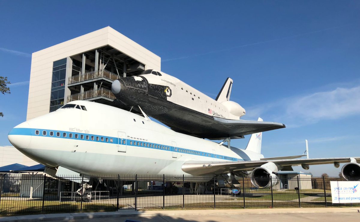People_Of_Space's tweet photo. 1/4 Most fun I’ve had this year was at @SpaceCenterHou’s 26th annual 3-day Space Exploration Educators Conference #SEEC2020. (Glad it happens in early Feb.!) Over 500 educators from all over the world participate in &amp; learn about activities they can take back to their classrooms. https://t.co/VZnkQ2MUHa