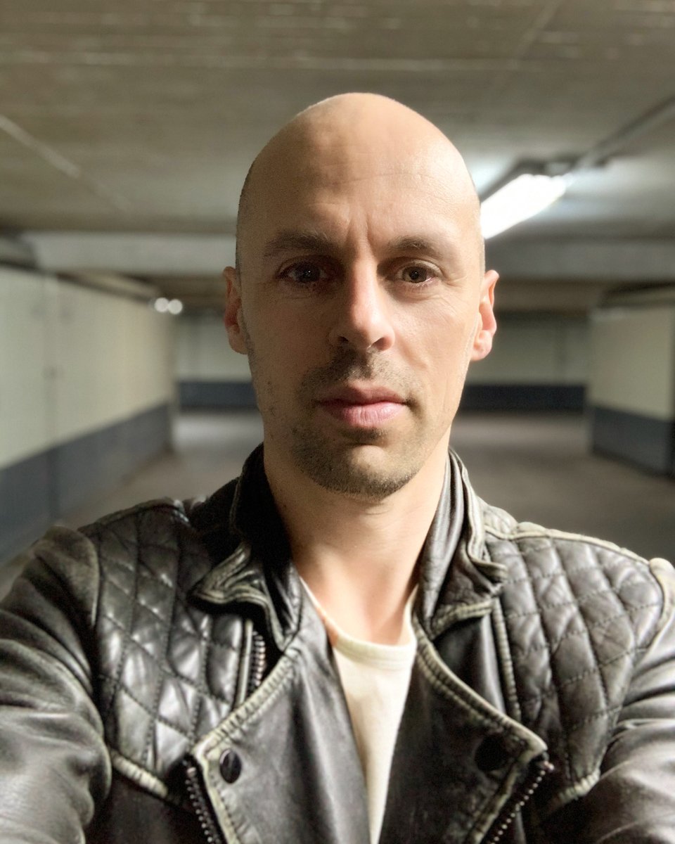 julienquentin's tweet photo. I hope you’re all doing well and keep the good spirits up, even from home !
Announcing some music making shot in Berlin at home and in the studio (with our own personal space), soon out, videos and streaming coming your way !
@FatmaSaid #mayalevy @A_Ottensamer @Julian__Bliss 🌟 https://t.co/WXt4I6jrMg