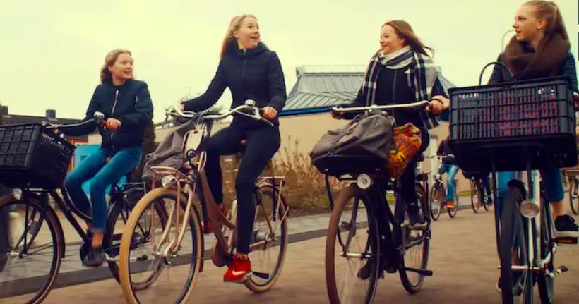 MelbourneBikeTC's tweet photo. "The thing about biking in Dutch culture is how universal it is. It’s not for the young and fit exclusively. It's a universal thing for all ages." A commercial film, available only by streaming, but I guess that suits times of lockdown.  https://t.co/90KWSPc9zn https://t.co/Drp8xiWtjz