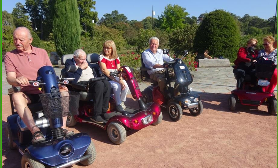 Les administrateurs de la SLE BEAUJOLAIS <a href="/CE_RhoneAlpes/">PoC via badhacker0x1</a> ont octroyé un don de 11 800 € pour l'acquisition de deux scooters électriques par l’EHPAD le Domaine de la Chaux.50 personnes âgées et non valides peuvent ainsi bénéficier de sorties .
societaires.caisse-epargne.fr/rhone-alpes/li…