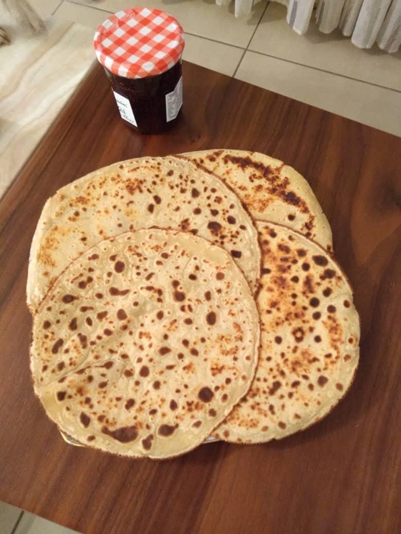 ayad_siham's tweet photo. Meantime,....
Je me suis préparée des crêpes à base de farine de #Manioc et elles sont juste très bonnes... produit 100% #local 100% #glutenfree
#Togo
#whileinselfisolation #COVID19 https://t.co/UFvxwwHsNI