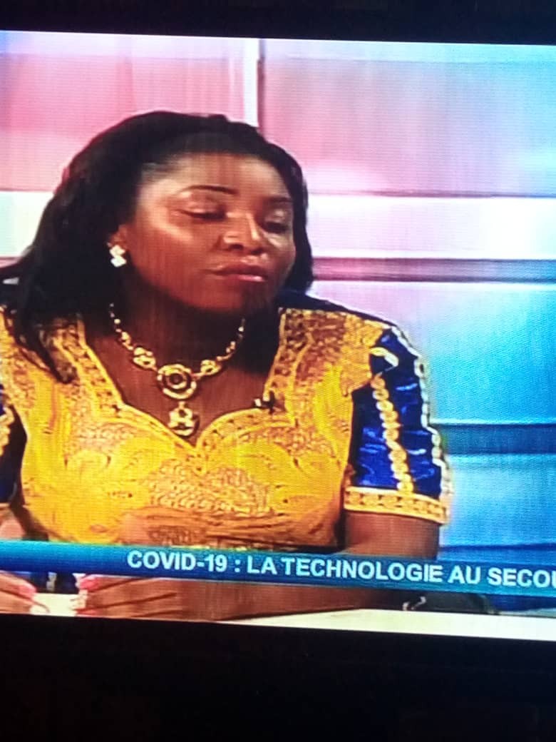 GarrickBabel's tweet photo. COVID-19: LA TECHNOLOGIE AU SECOURS. https://t.co/J6yWF6pxuM