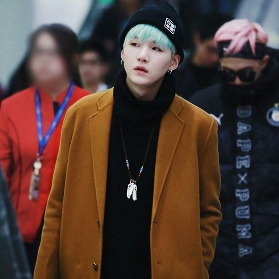 yoongi como álbumes de bangtan, abro hilo;