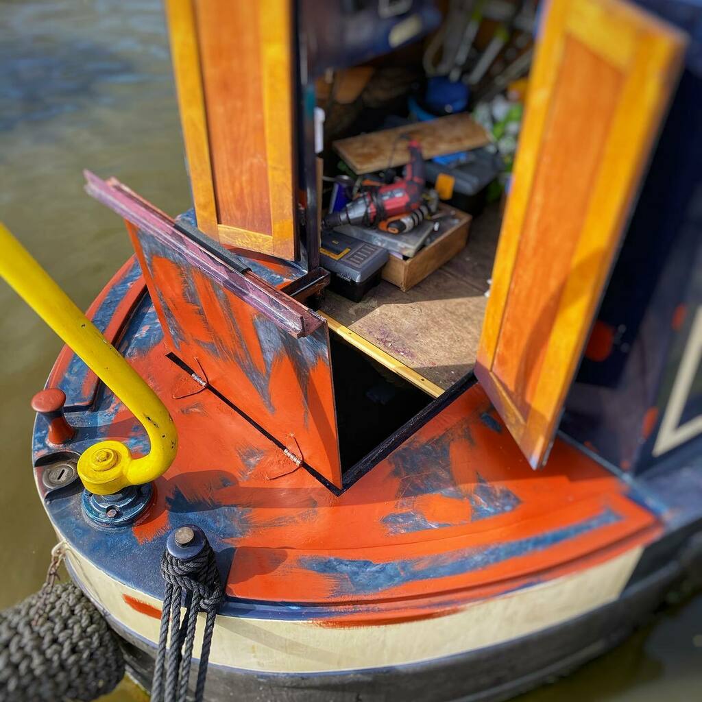 narrowboatchro1's tweet photo. So it begins......
#fourthbridge #neverending https://t.co/uSHDbECyOe https://t.co/msaVJvr0Vd
