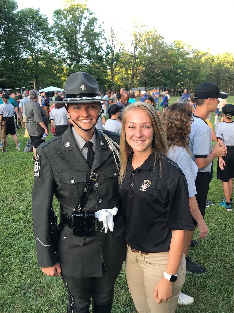 ClarionSoftball's tweet photo. Natalie Else is pursuing a degree in Criminal Justice. She is currently in the process of applying for the PA State Police and plans to go to the academy after graduation to become a PA State Trooper! #CUSB #seniorspotlight #birdgang🦅 https://t.co/xqWeOJ9O3r