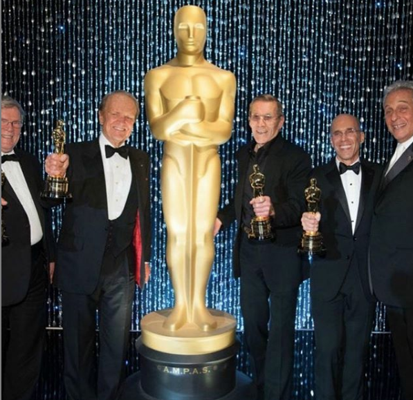 Hawk Koch tweet media