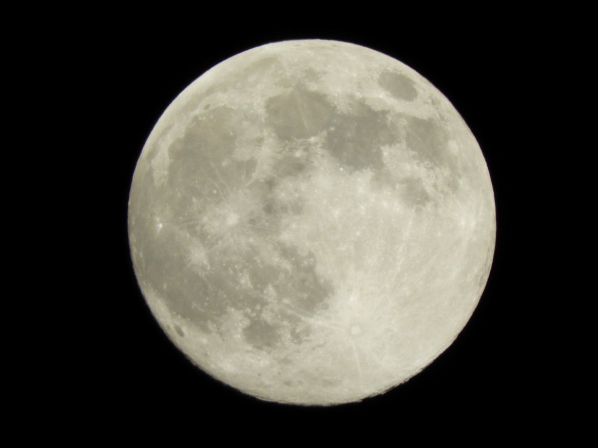 今年最大のｽｰﾊﾟｰﾑｰﾝ