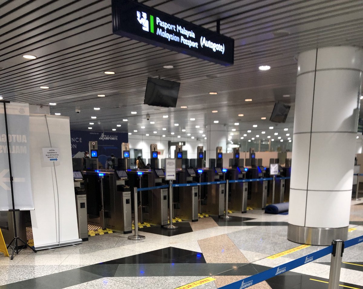 All the staff were super friendly and helpful with the forms (I can vouch cause your girl was struggling with Malay ).After that, you had to go through immigration. The usual autogates are closed (see pic) so you had to do it face-to-face with an officer.