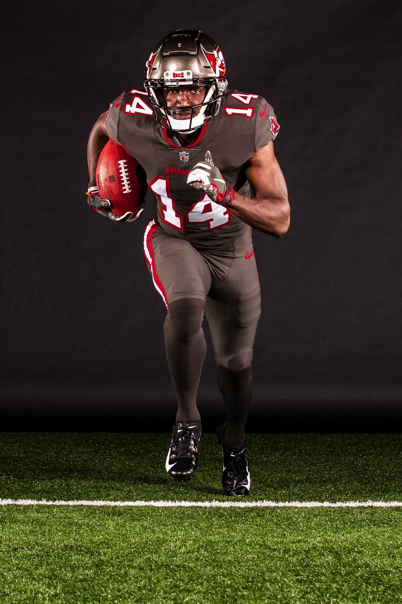 bucs pewter color rush