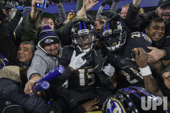 LamarHeisman's tweet photo. The Baltimore Ravens have the best uniforms in the NFL and it is not even close https://t.co/ZJQR5veovQ