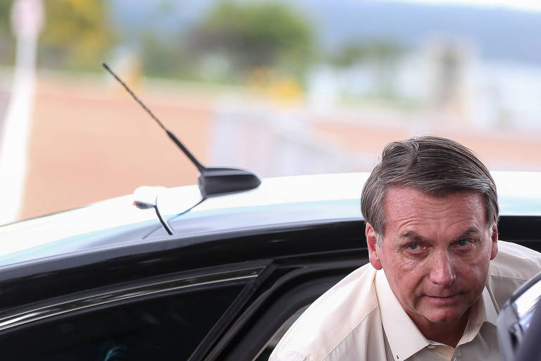 agsportlight's tweet image. EXCLUSIVO!!!
Mil litros em 1 abastecimento! Notas fiscais revelam superfaturamento do então deputado Jair Bolsonaro em reembolsos da verba de combustível. Leia:

agenciasportlight.com.br/index.php/2020…