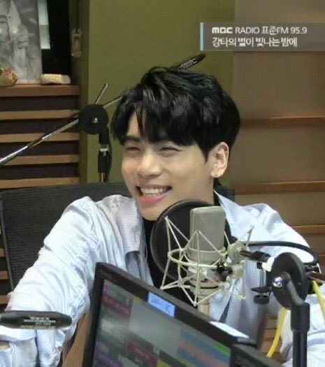 kjhorbits's tweet photo. @winterjonghyun @peachesvts https://t.co/Ku8xIzensz
