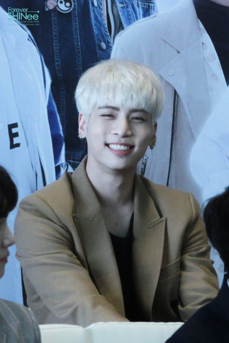 kjhorbits's tweet photo. @winterjonghyun @peachesvts https://t.co/Ku8xIzensz