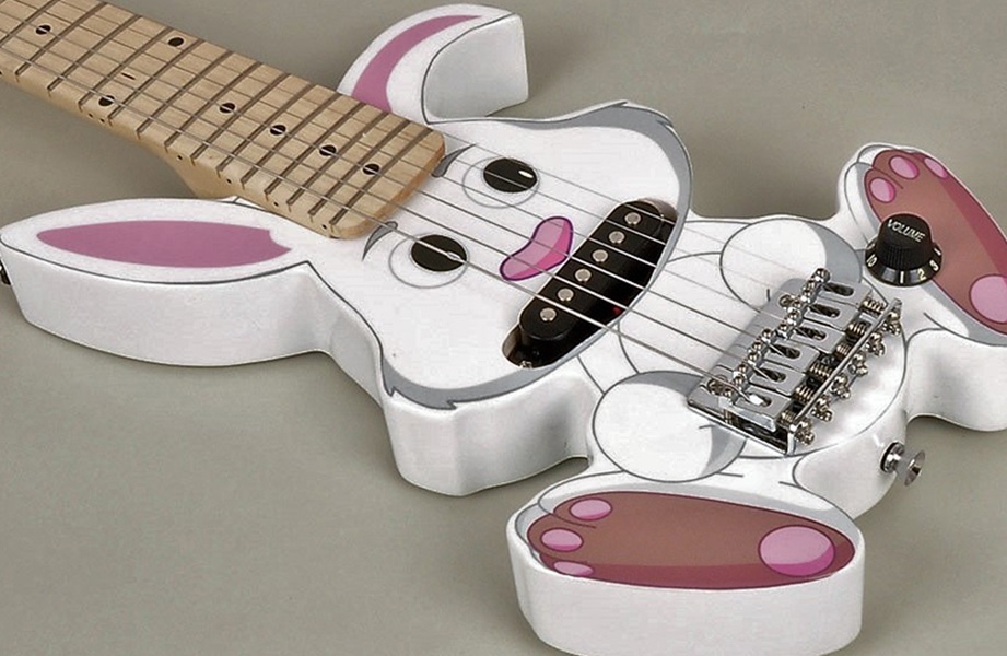 MichaelTrudgen's tweet image. If the #EasterBunny played #guitar, what songs would you ask him to play? #BigMTmusic