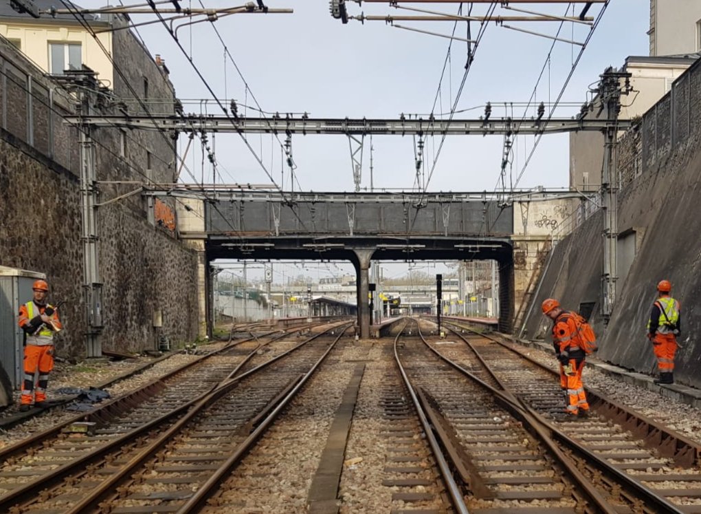 DanielGardeux's tweet photo. Moins de train mais 100% de sécurité. Tournée de surveillance ce matin à Versailles Château Rive Gauche. Pour la sécurité des trains des @lignesNetU_SNCF.
@SNCFReseau #IPSO https://t.co/kXDcGLDjRI