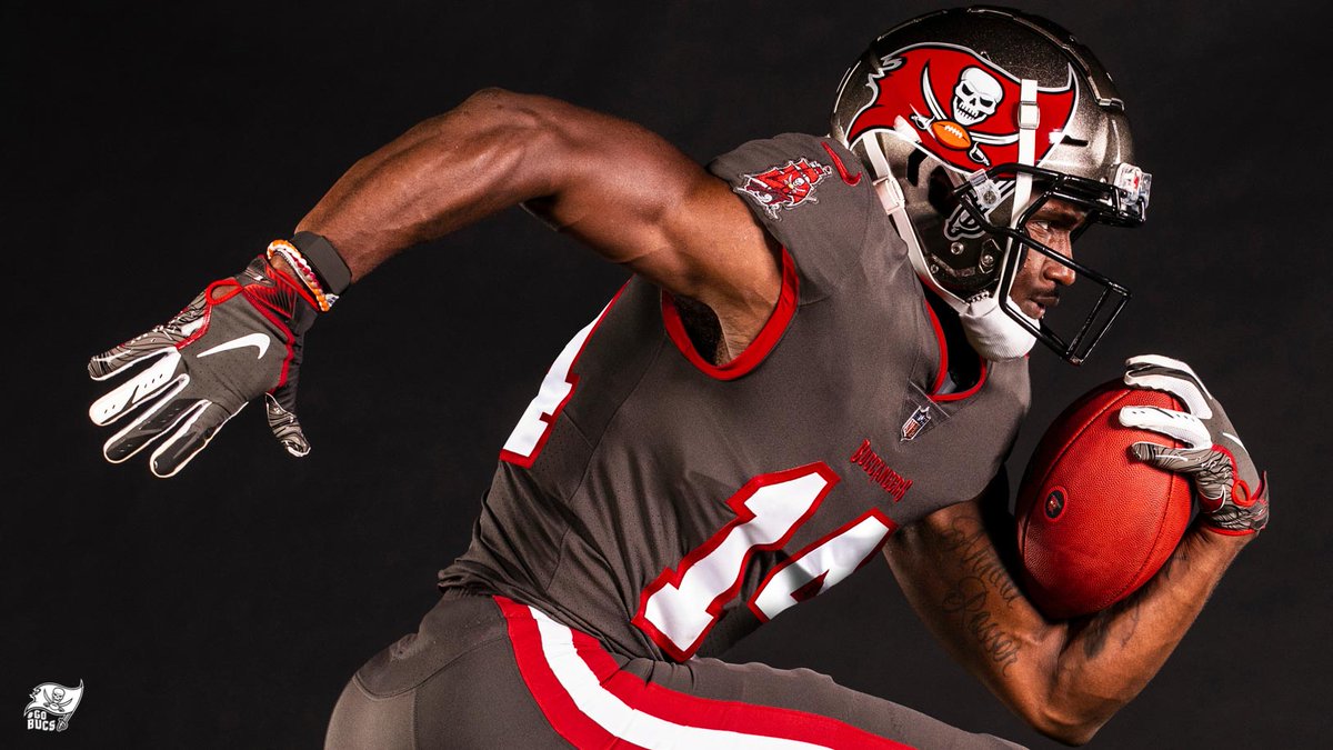 buccaneers color rush