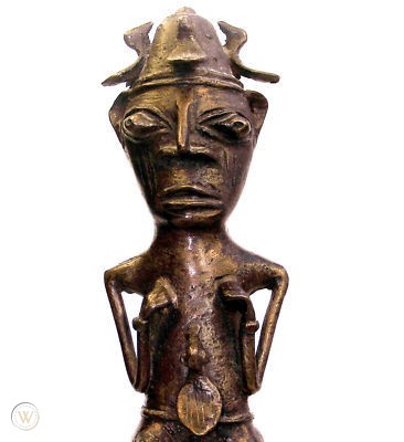 In the white western imagination of African art, it was assumed that supposedly "primitive" sculptures like these were all Africans could do. No thought to what the sculptures could mean or represent, just that they were crude, childish products of less advanced minds 2/