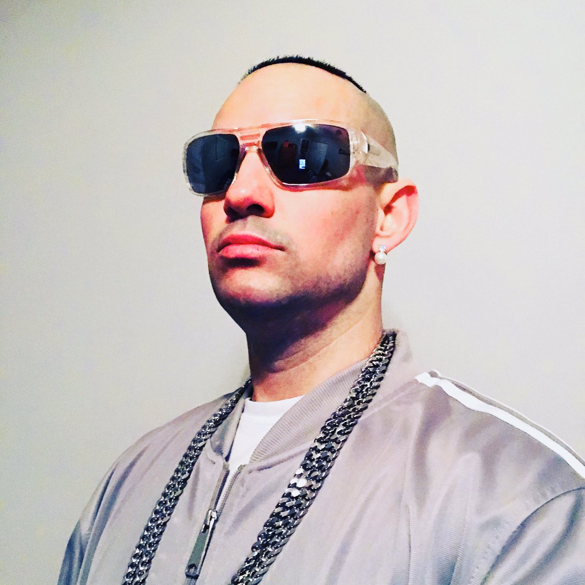 miccoolofficial's tweet photo. https://t.co/QLzfroDZ7h