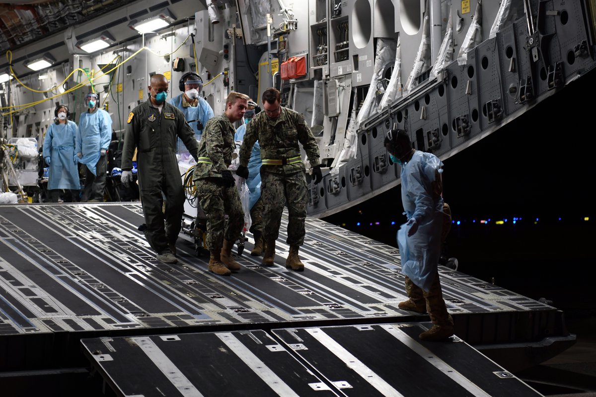 usairforce's tweet photo. Huge thanks to all the medical Airmen and healthcare professionals who take care of us on this #WorldHealthDay. You Rock!👏 👏 👏 https://t.co/hRpLFs353e