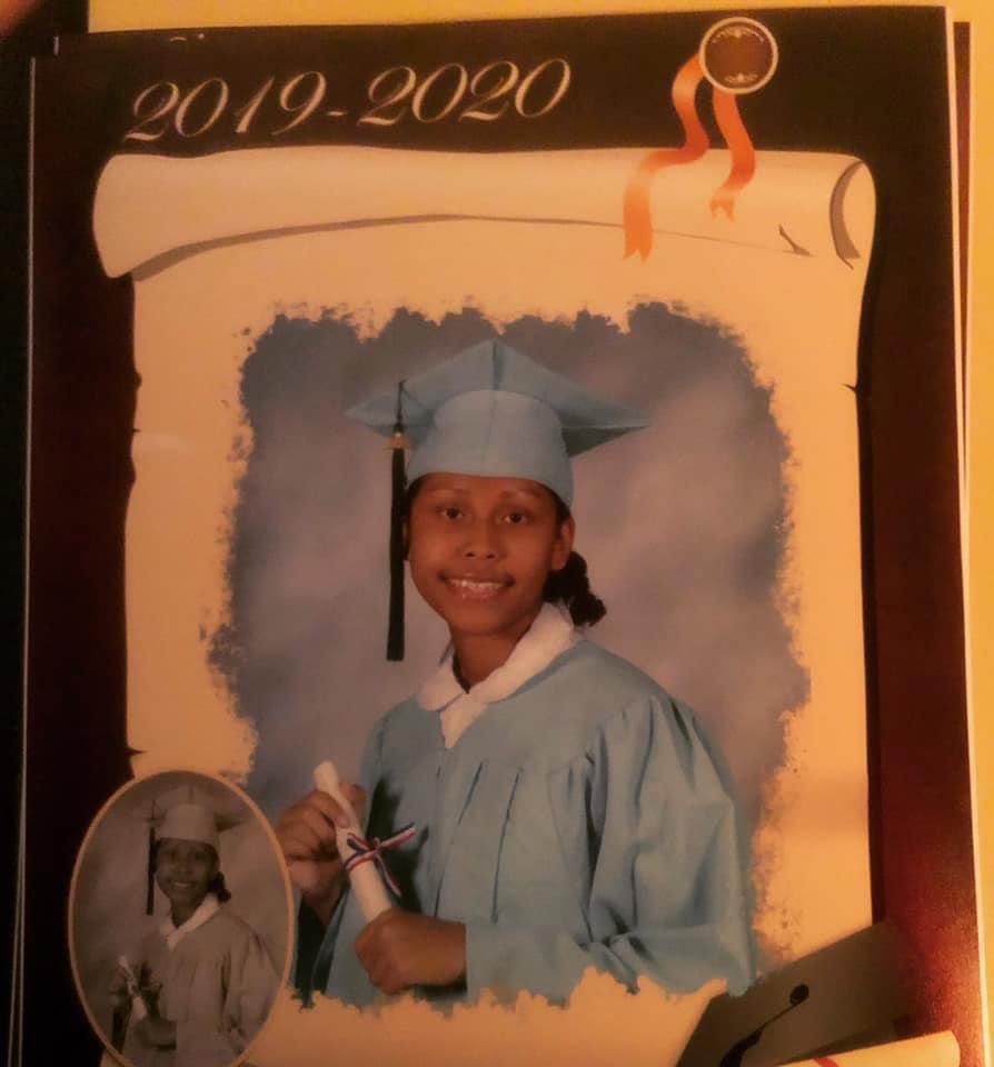 KPBRage's tweet photo. All, my niece have gone missing since around 8:30pm last night and still haven’t been home. Her name is Jada Johnson, she is 5’9 wearing a Nike pull over hoodie, white nike Air Force Ones with Blue check, she’s is 14 years old. Pls share. Thanks all https://t.co/eUYgTOip0i