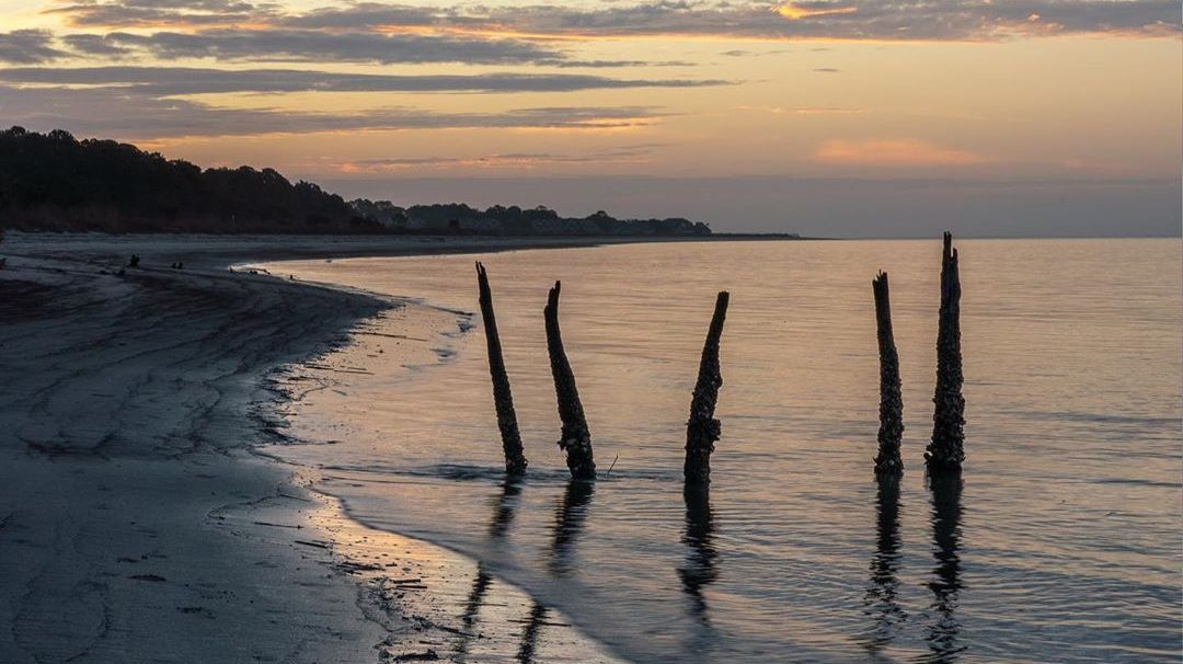 Discover Seabrook (@seabrook_sc) on Twitter photo Did you know Privateer Creek and other creeks and marshes around the island were popular targets for pirates centuries ago? Now, instead of capturing goods, we're capturing sunrises like these! #DiscoverSeabrook #SeabrookIslandSC
📸 Sandy Stolzman Photography Did you know Privateer Creek and other creeks and marshes around the island were popular targets for pirates centuries ago? Now, instead of capturing goods, we're capturing sunrises like these! #DiscoverSeabrook #SeabrookIslandSC
📸 Sandy Stolzman Photography
