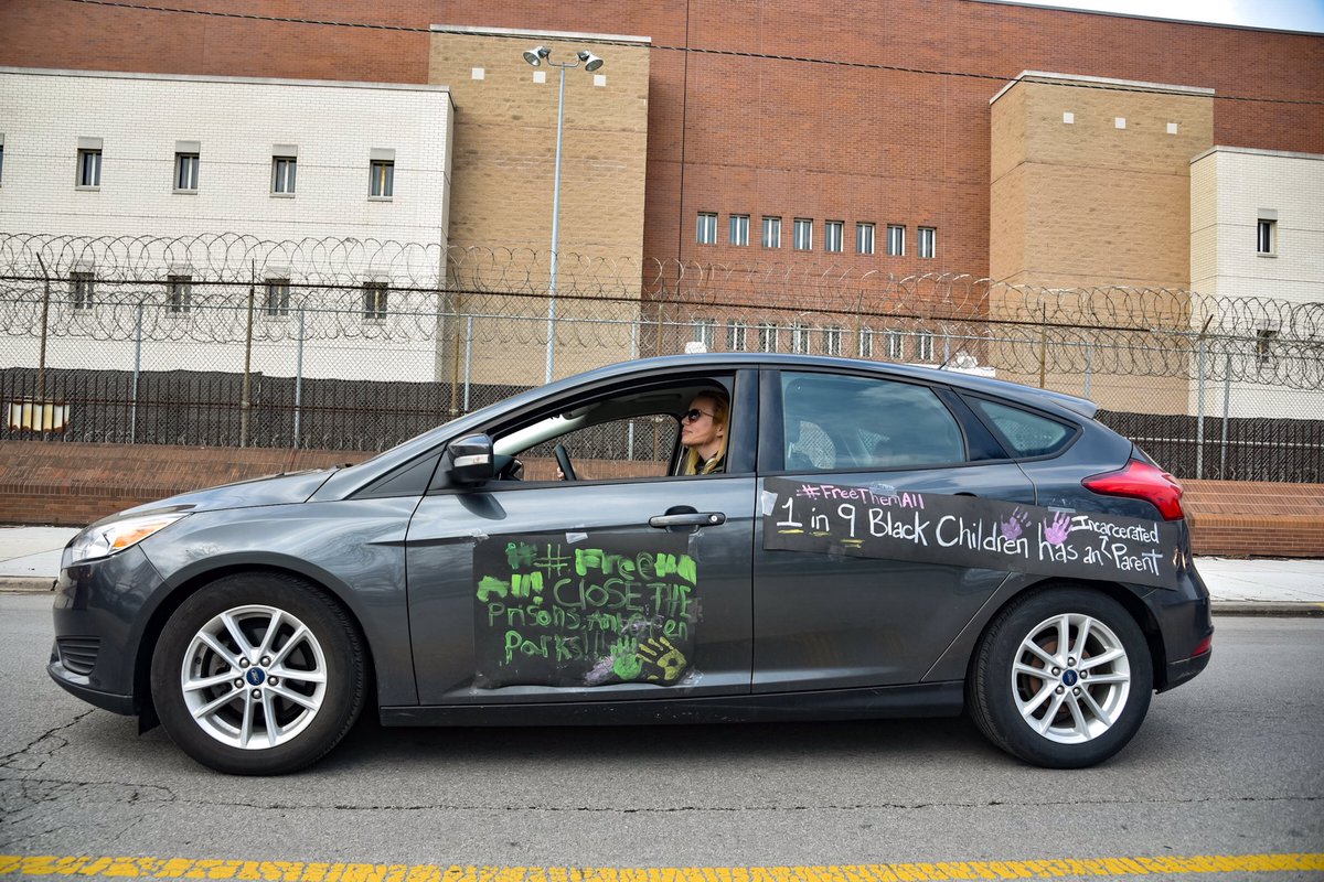 Over 100 cars circled  #CookCountyJail honking their horns, letting folks on the inside know that we love them and are fighting for their  #MassReleaseNow and to  #FreeThemAll.