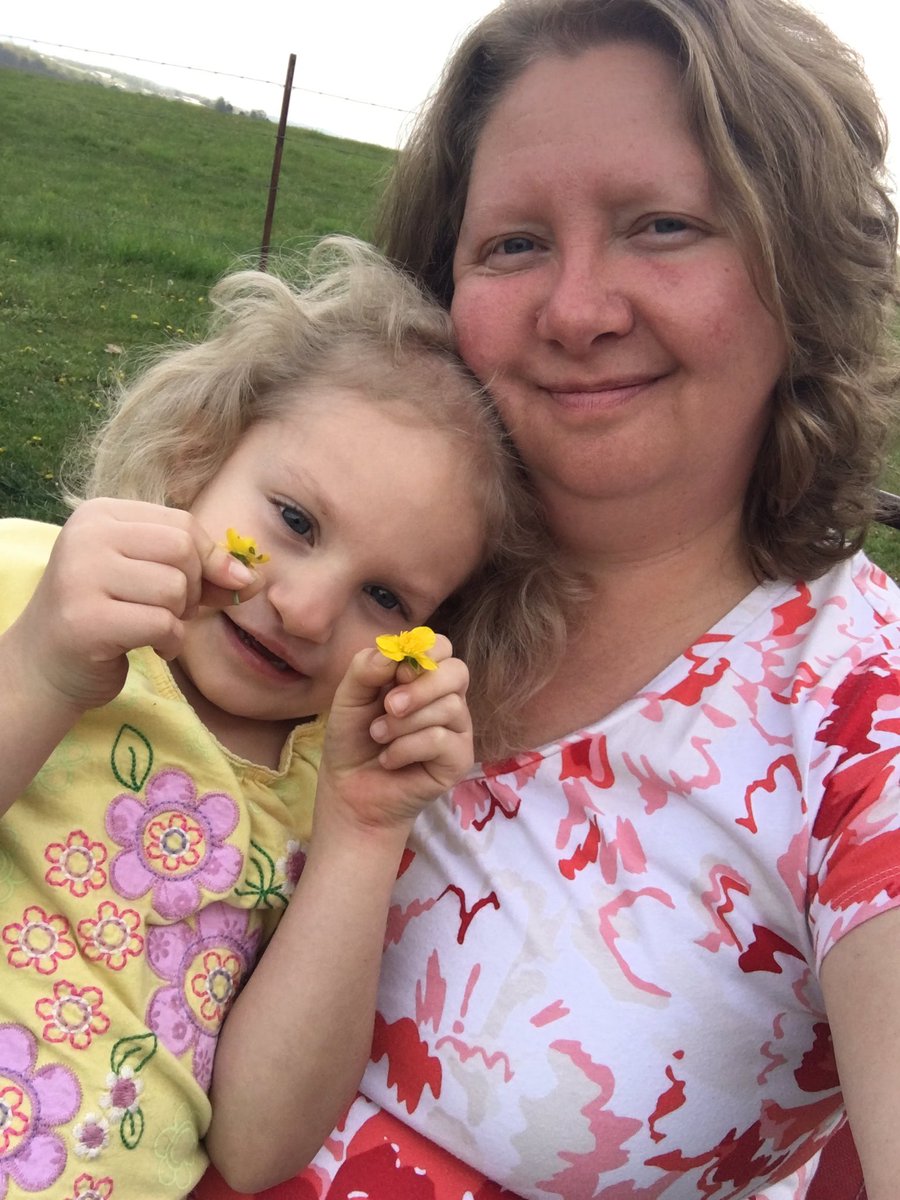 Tropical Tuesday <a href="/GrandviewES/">Grandview School</a> #Eaglesinthenest