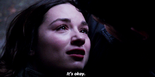 Datos curiosos de teen wolf 

32) Jeff Davis dice que ha vuelto a ver la escena en la cual muere Allison, pero admite que es doloroso hacerlo. 

#WeNeedTeenWolfBack