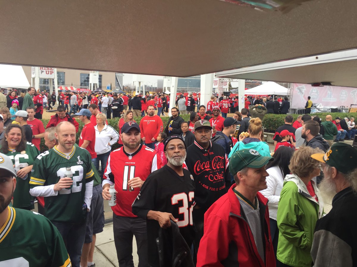 #Flashback to Dec. 9, 2019:
Our #foodtruck was parked outside <a href="/MBStadium/">Mercedes-Benz Stadium</a> serving hundreds of Philly #cheesesteaks for <a href="/packers/">Green Bay Packers</a> &amp; <a href="/AtlantaFalcons/">Atlanta Falcons</a> fans.
.
.
.
#Foodie #Food #Atlanta #Cheese #MeatLover #PhillyCheesesteak #atlfoodie #atlfoodtruck #atlfoodblogger #QuarantineLife