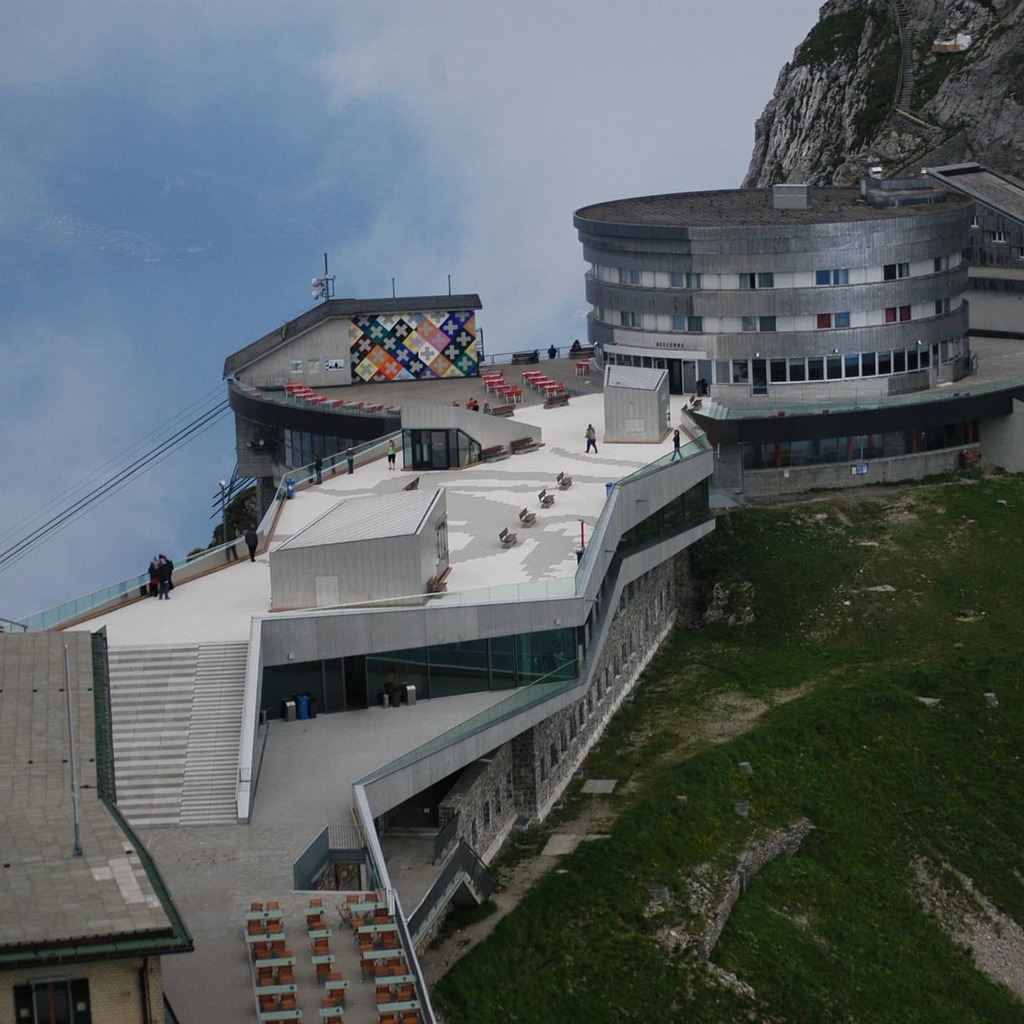 WanderingWon180's tweet photo. Pilatus Kulm 2132 meters above sea level rising 1697 meters above Lucern giving an incredible panoramic view. A bit overcast making this photo look like a fake model. Lucky to have been here twice in my life. #mtpilatus🇨🇭 #lucerne_switzerland #hiketothet… https://t.co/TDH41ldT81 https://t.co/Klljgj1fXo