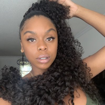 commagrace's tweet photo. Out here, out here. https://t.co/CmTiL9ihB4