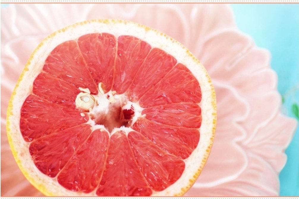 Taeyong: Grapefruit -Contains over 100% of the recommended daily amount of vitamin C.-Good source of vitamin A.-High in antioxidants, specifically flavonoids.