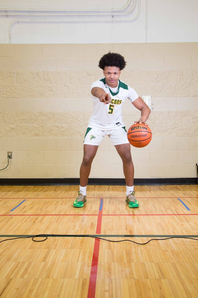 Second Half of My Senior Season Highlights💫‼️ 
hudl.com/v/2DV6Lm