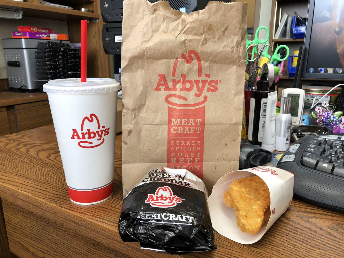 suzyqmac's tweet photo. Lunch today. #TheGreatAmericanTakeout  #Shift4sweepstakes https://t.co/pnLlcbNIT4