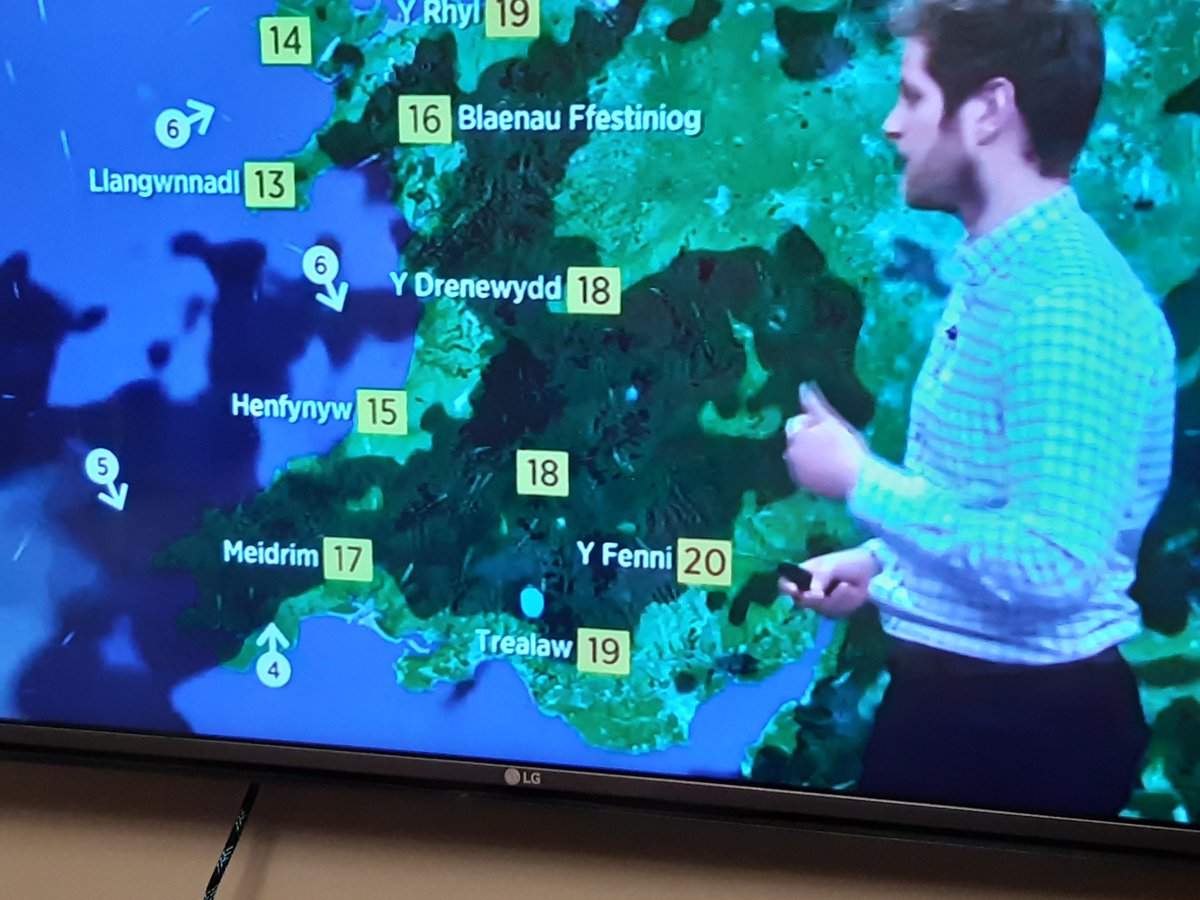 EmyrW's tweet photo. @SteffGriff Diolch yn fawr https://t.co/J2SxPhz3Px