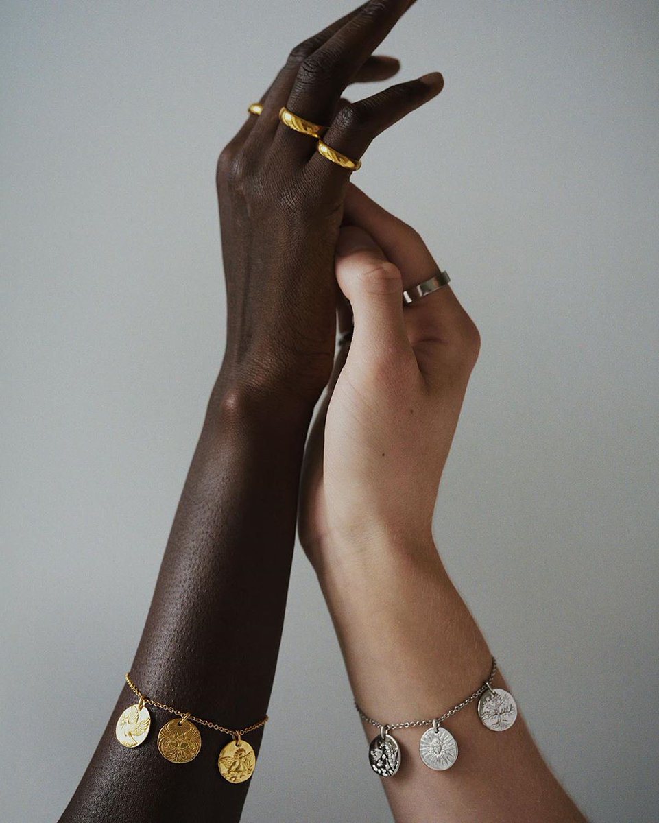 cyberglittter's tweet photo. mene jewelry photographed by charlotte hadden https://t.co/ld3OJIf8Bv